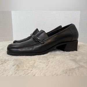 Naturalizer Black Leather Block Heel Loafers